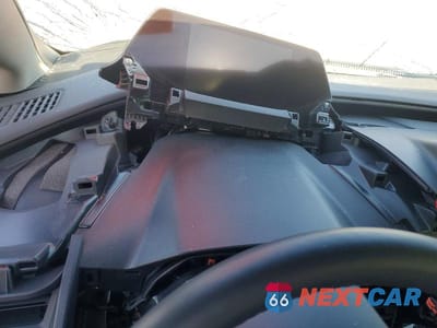 Zdjęcie 9 z 12 samochodu: 2024 TOYOTA PRIUS XLE VIN:JTDADABU3R3019393 - miniatura