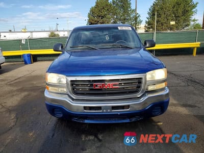 Piąte zdjęcie samochodu w środku: 2004 GMC NEW SIERRA C1500 VIN:1GTEC19V34Z222440 - miniatura