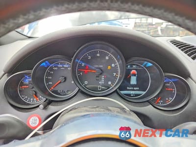 Zdjęcie 9 z 13 samochodu: 2017 PORSCHE CAYENNE VIN:WP1AA2A20HKA83554 - miniatura