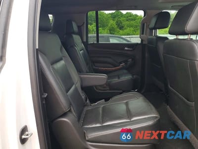 Zdjęcie 11 z 13 samochodu: 2020 CHEVROLET SUBURBAN K1500 PREMIER VIN:1GNSKJKC9LR238288 - miniatura