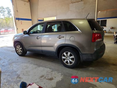 Drugie zdjęcie samochodu z przodu: 2011 KIA SORENTO LX VIN:5XYKT3A18BG167633 - miniatura