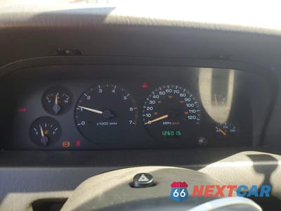 Zdjęcie 9 z 13 samochodu: 2004 JEEP GRAND CHEROKEE LAREDO VIN:1J4GX48S14C350839 - miniatura