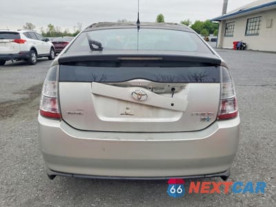 Zdjęcie 6 z 12 samochodu: 2005 TOYOTA PRIUS BASE VIN:JTDKB20UX53063355 - miniatura