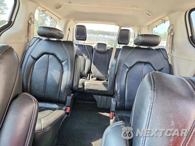 Zdjęcie 10 z 14 samochodu: 2022 CHRYSLER PACIFICA TOURING L VIN:2C4RC1BG2NR147075 - miniatura