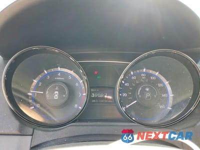 Zdjęcie 9 z 12 samochodu: 2011 HYUNDAI SONATA LIMITED VIN:5NPEC4AC2BH269491 - miniatura