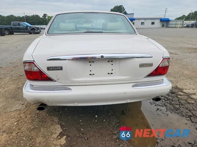 Zdjęcie 6 z 13 samochodu: 2001 JAGUAR XJ8 VIN:SAJDA14C61LF35041 - miniatura