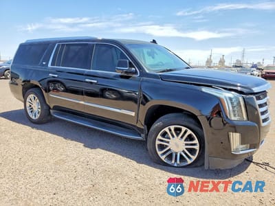 Czwarte zdjęcie samochodu z boku: 2018 CADILLAC ESCALADE ESV VIN:1GYS4GKJ7JR159097 - miniatura
