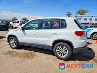 Drugie zdjęcie samochodu z przodu: 2014 VOLKSWAGEN TIGUAN S VIN:WVGAV3AX5EW562303 - miniatura