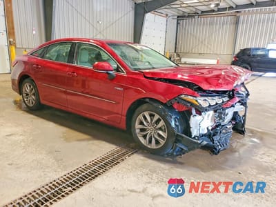 Czwarte zdjęcie samochodu z boku: 2021 TOYOTA AVALON XLE VIN:4T1AA1AB8MU001544 - miniatura