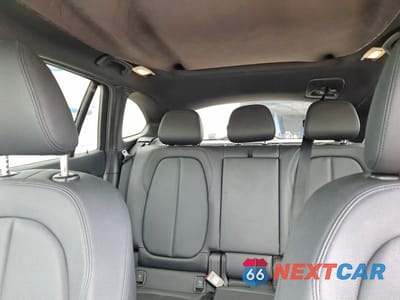 Zdjęcie 10 z 13 samochodu: 2016 BMW X1 XDRIVE28I VIN:WBXHT3Z33G4A48786 - miniatura