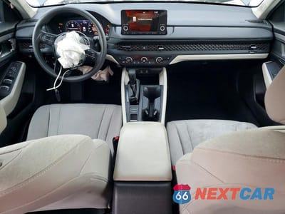 Zdjęcie 8 z 12 samochodu: 2023 HONDA ACCORD EX VIN:1HGCY1F37PA032561 - miniatura