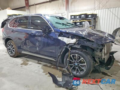 Czwarte zdjęcie samochodu z boku: 2018 BMW X5 XDRIVE35I VIN:5UXKR0C54J0X86374 - miniatura