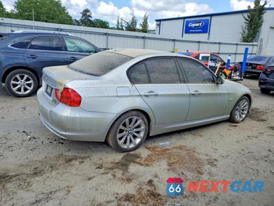 Trzecie zdjęcie samochodu z tyłu: 2011 BMW 328 I VIN:WBAPH7C56BE682425 - miniatura