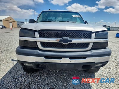 Piąte zdjęcie samochodu w środku: 2005 CHEVROLET SILVERADO K1500 VIN:2GCEK13T451396196 - miniatura
