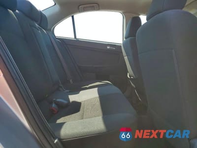Zdjęcie 10 z 11 samochodu: 2016 MITSUBISHI LANCER ES VIN:JA32V2FWXGU010716 - miniatura