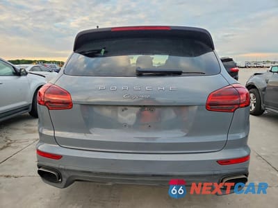 Zdjęcie 6 z 14 samochodu: 2017 PORSCHE CAYENNE VIN:WP1AA2A22HKA89551 - miniatura