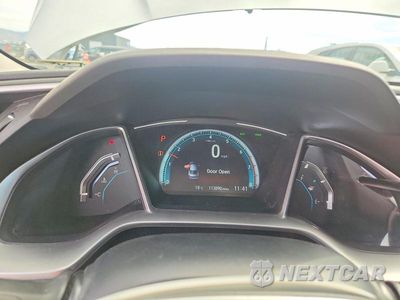 Zdjęcie 9 z 12 samochodu: 2017 HONDA CIVIC TOURING VIN:2HGFC1F97HH105933 - miniatura