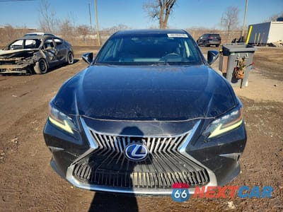 Piąte zdjęcie samochodu w środku: 2019 LEXUS ES 300H BASE VIN:JTHB21B1XK2047850 - miniatura