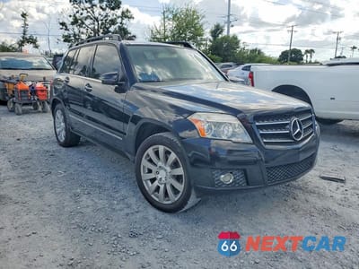 Czwarte zdjęcie samochodu z boku: 2012 MERCEDES-BENZ GLK 350 VIN:WDCGG5GB0CF877162 - miniatura