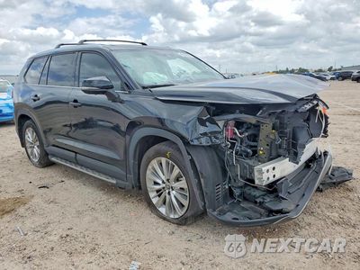 Czwarte zdjęcie samochodu z boku: 2025 TOYOTA GRAND HIGHLANDER PLATINUM VIN:5TDAAAB54SS085070 - miniatura
