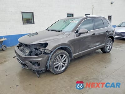 2016 VOLKSWAGEN TOUAREG SPORT WVGEF9BP6GD012879 - główne zdjęcie licytacji z USA - miniatura