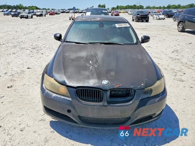 Piąte zdjęcie samochodu w środku: 2010 BMW 328 I VIN:WBAPH7C59AA800022 - miniatura