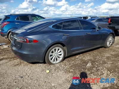 Trzecie zdjęcie samochodu z tyłu: 2017 TESLA MODEL S VIN:5YJSA1E2XHF190621 - miniatura