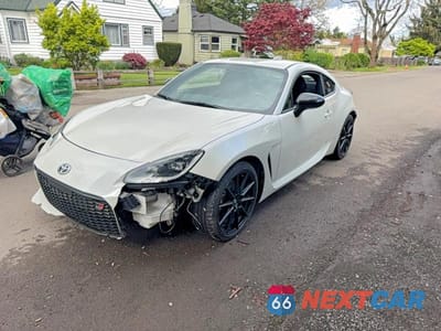 Drugie zdjęcie samochodu z przodu: 2023 TOYOTA GR 86 PREMIUM VIN:JF1ZNBE17P9753932 - miniatura