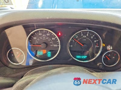 Zdjęcie 9 z 11 samochodu: 2015 JEEP WRANGLER UNLIMITED SAHARA VIN:1C4BJWEG8FL685189 - miniatura