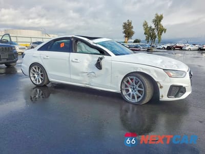 Czwarte zdjęcie samochodu z boku: 2021 AUDI S4 PREMIUM PLUS VIN:WAUB4AF45MA006953 - miniatura