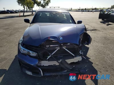 Piąte zdjęcie samochodu w środku: 2019 BMW 330I VIN:WBA5R1C53KAJ99676 - miniatura