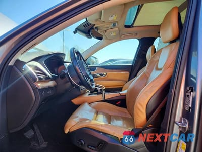 Zdjęcie 7 z 13 samochodu: 2016 VOLVO XC90 T6 VIN:YV4A22PLXG1023295 - miniatura