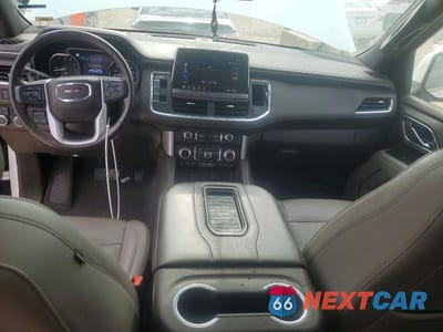 Zdjęcie 8 z 13 samochodu: 2021 GMC YUKON SLT VIN:1GKS2BKD7MR138753 - miniatura