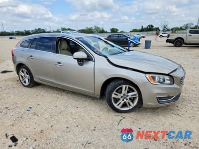 Czwarte zdjęcie samochodu z boku: 2015 VOLVO V60 PREMIER VIN:YV140MEK1F1252288 - miniatura