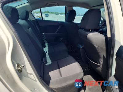 Zdjęcie 10 z 11 samochodu: 2010 MAZDA 3 I VIN:JM1BL1SF3A1157976 - miniatura