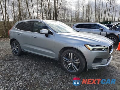 Czwarte zdjęcie samochodu z boku: 2018 VOLVO XC60 T6 MOMENTUM VIN:YV4A22RK8J1022108 - miniatura
