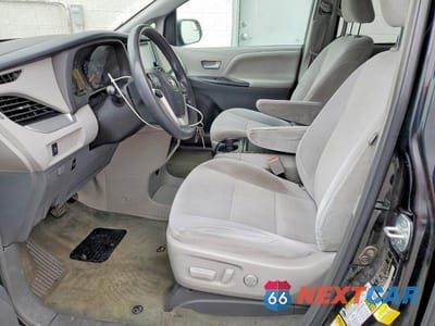Zdjęcie 7 z 13 samochodu: 2016 TOYOTA SIENNA LE VIN:5TDKK3DC5GS729868 - miniatura