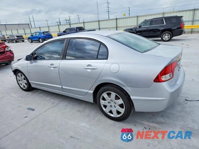 Drugie zdjęcie samochodu z przodu: 2010 HONDA CIVIC LX VIN:2HGFA1F52AH513376 - miniatura