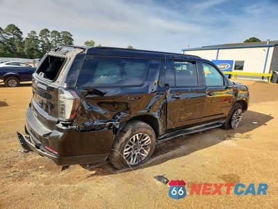 Trzecie zdjęcie samochodu z tyłu: 2025 CHEVROLET SUBURBAN K1500 Z71 VIN:1GNS6DR80SR297218 - miniatura