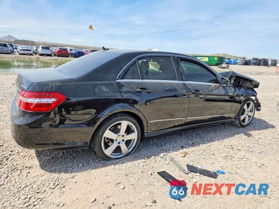 Trzecie zdjęcie samochodu z tyłu: 2010 MERCEDES-BENZ E 350 4MATIC VIN:WDDHF8HBXAA098655 - miniatura