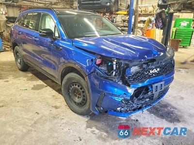 Czwarte zdjęcie samochodu z boku: 2022 KIA SORENTO X-LINE EX VIN:5XYRHDLF3NG093198 - miniatura