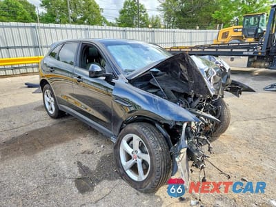 Czwarte zdjęcie samochodu z boku: 2019 JAGUAR F-PACE PREMIUM VIN:SADCJ2FX2KA601888 - miniatura