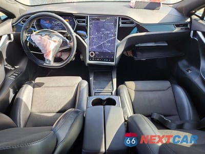 Zdjęcie 8 z 12 samochodu: 2018 TESLA MODEL S VIN:5YJSA1E47JF243878 - miniatura
