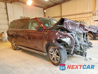 Czwarte zdjęcie samochodu z boku: 2023 FORD EXPEDITION MAX XLT VIN:1FMJK1H86PEA63823 - miniatura