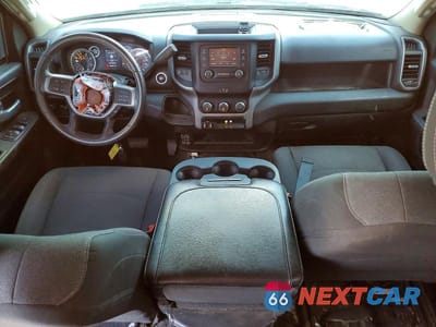 Zdjęcie 8 z 12 samochodu: 2019 RAM 3500 TRADESMAN VIN:3C63RRGL4KG707504 - miniatura