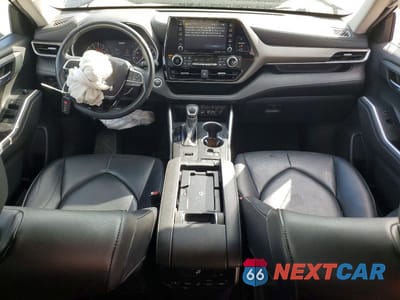 Zdjęcie 8 z 13 samochodu: 2020 TOYOTA HIGHLANDER XLE VIN:5TDGZRAH6LS009672 - miniatura