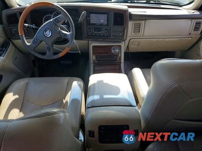 Zdjęcie 8 z 13 samochodu: 2004 CADILLAC ESCALADE ESV VIN:3GYFK66N24G232444 - miniatura