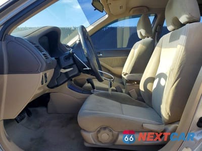 Zdjęcie 7 z 12 samochodu: 2005 HONDA CIVIC LX VIN:2HGES16575H616632 - miniatura