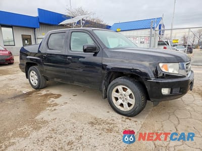 Czwarte zdjęcie samochodu z boku: 2013 HONDA RIDGELINE RTS VIN:5FPYK1F48DB015387 - miniatura
