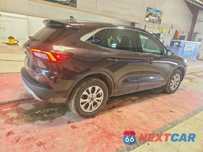 Trzecie zdjęcie samochodu z tyłu: 2023 FORD ESCAPE ACTIVE VIN:1FMCU9GN8PUA43345 - miniatura